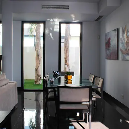 וילה Luxury Laguna -