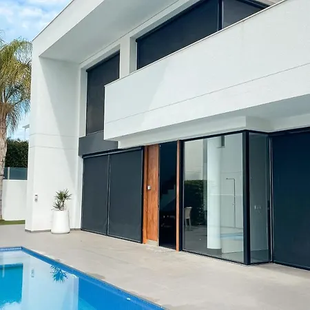 Villa Luxury Laguna - *